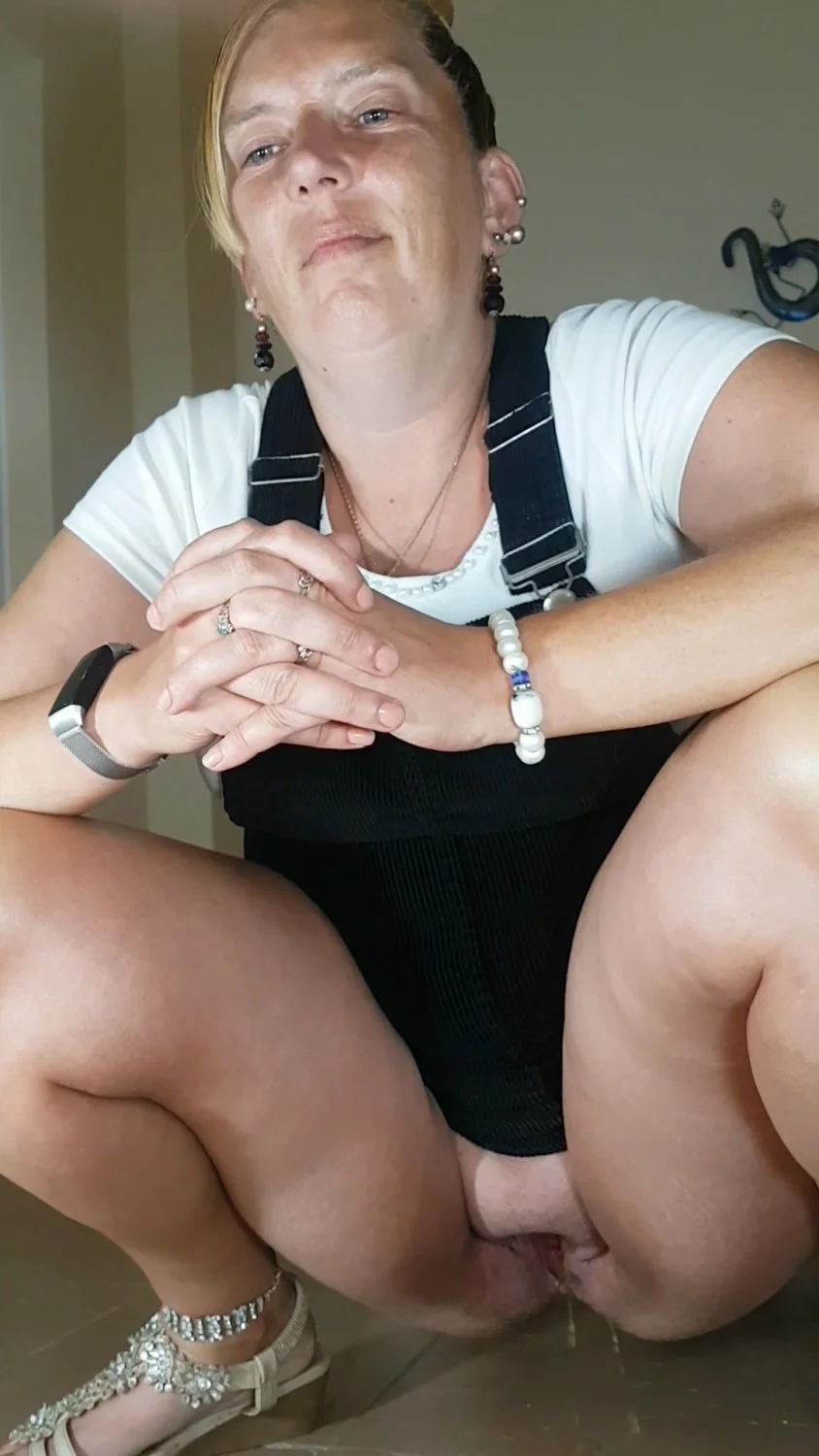 Milf Kitty 1 image 8