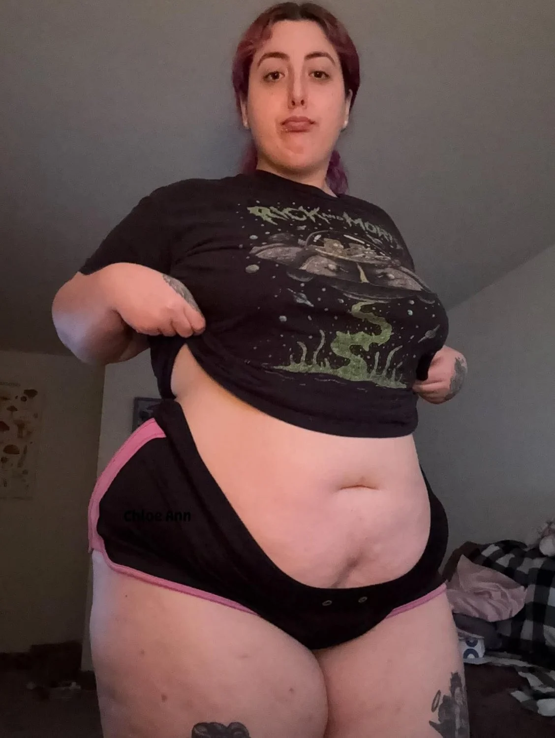 NON NUDE Facebook sluts image 12