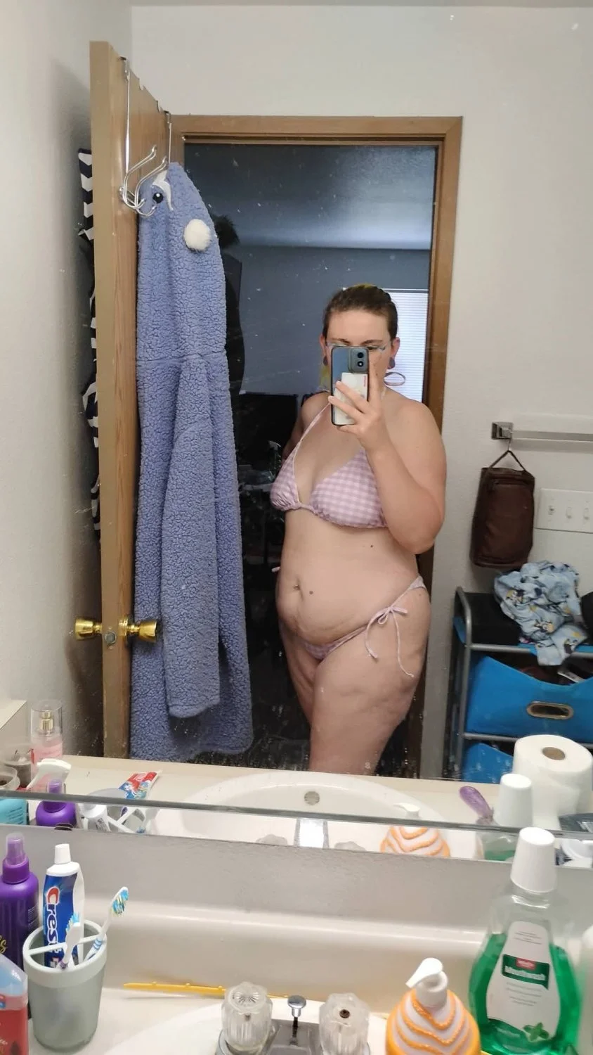 NON NUDE Facebook sluts image 21