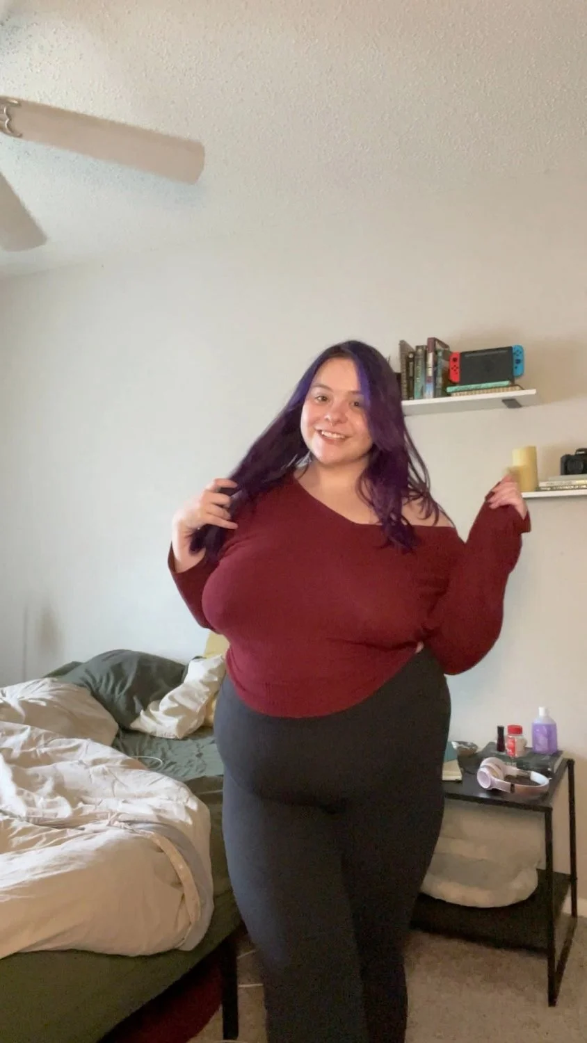 NON NUDE Facebook sluts image 5