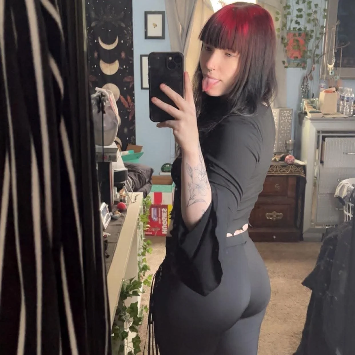 NON NUDE Facebook sluts image 8