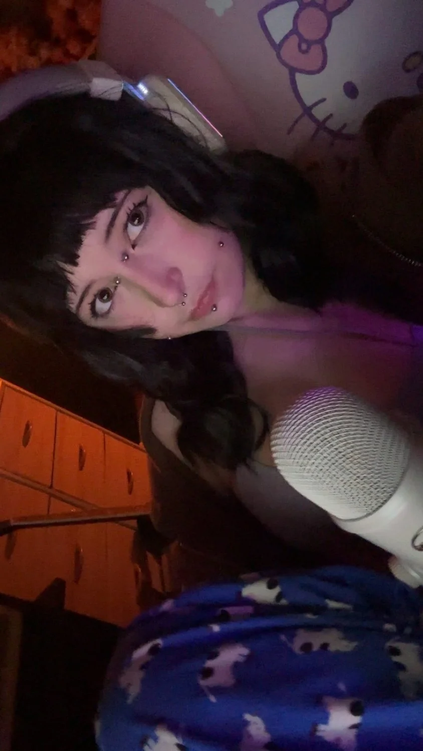Skinny Egirl Alt Tiktok Whore image 14