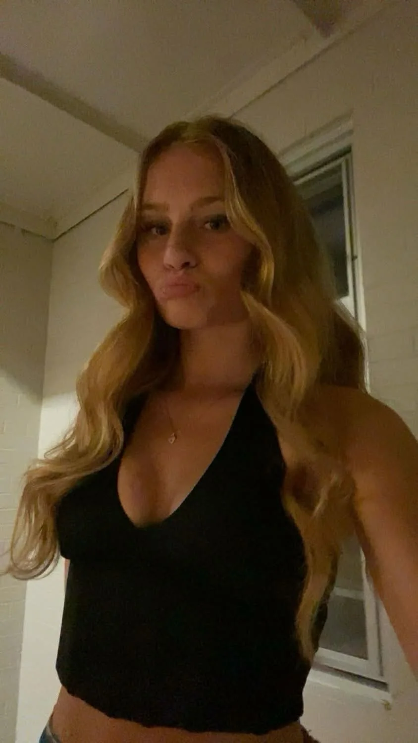 Hot slut maggie nudes image 7