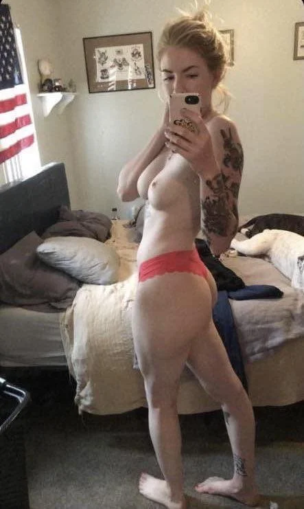 Ellen image 27