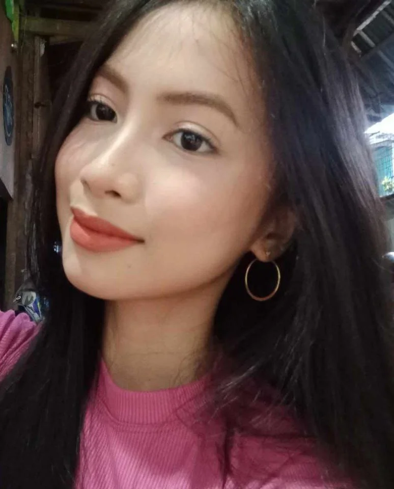 good pinay slut letting me cum in her image 9