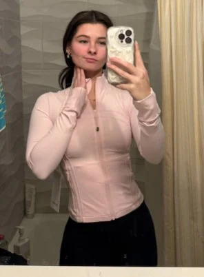 Tight College Athlete Sophie Herriot DM to Jerk image 11