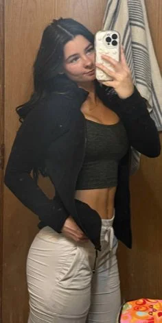 Tight College Athlete Sophie Herriot DM to Jerk image 9