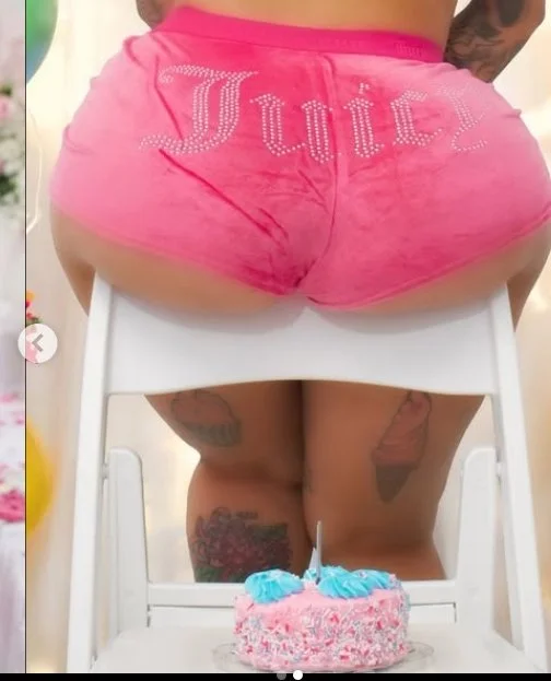Donna black ink crew image 4