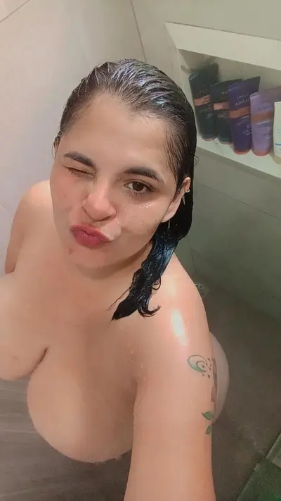Gordinha do Instagram adora se exibir pros macho cover image