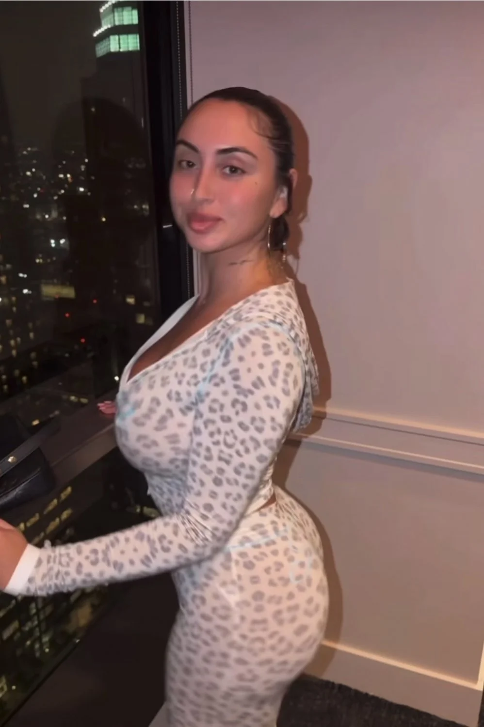 God damn girl image 4