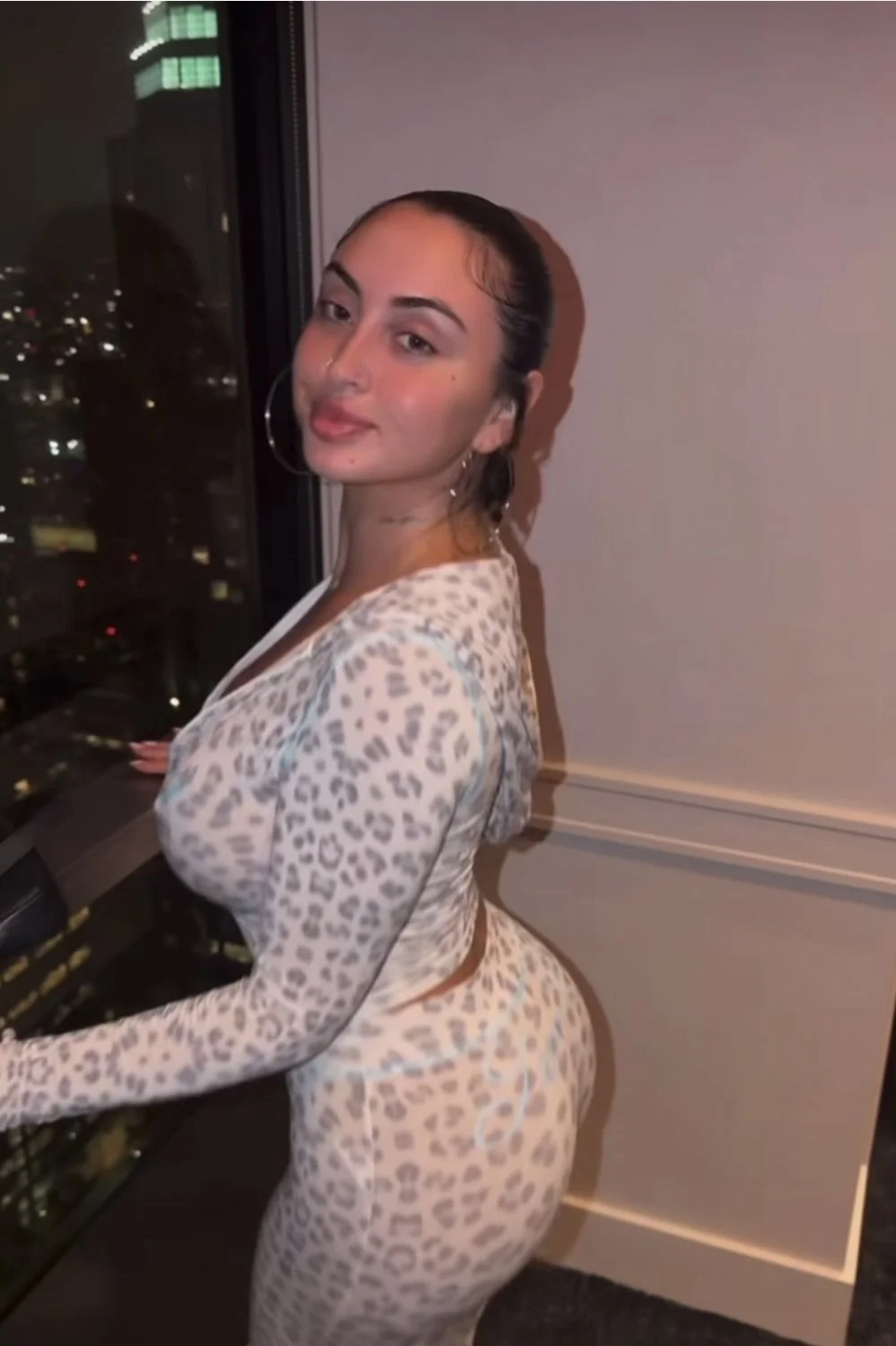 God damn girl image 5