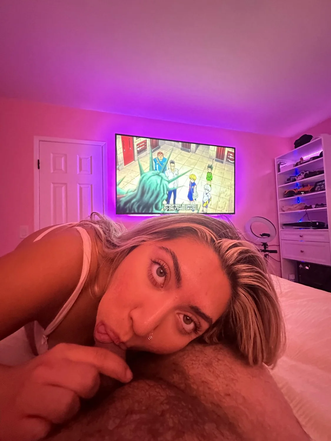 Thick Hawaiian Chick Shows off Big Boobs Big Ass Sucks and Fucks Small Dick image 9