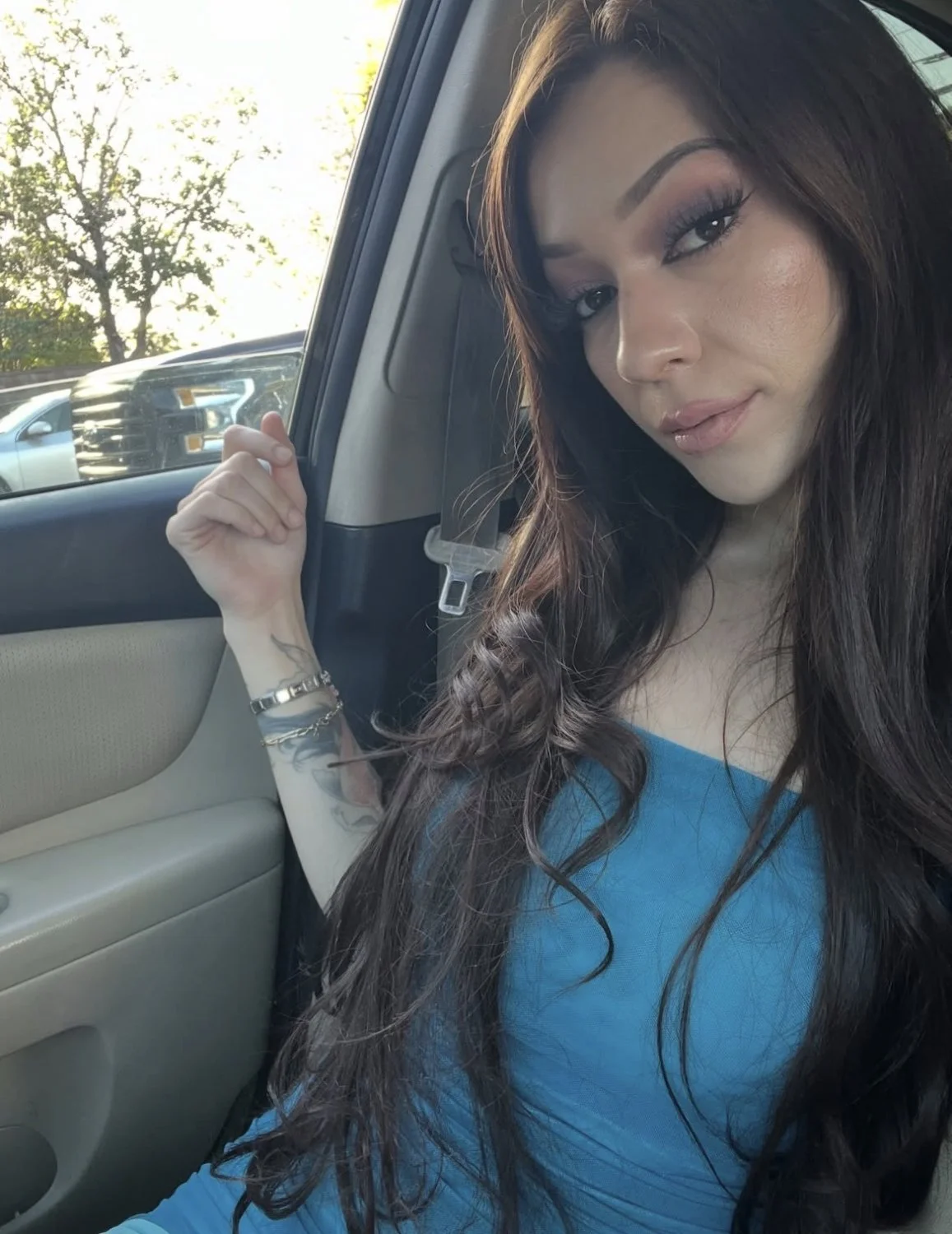 Dm me if u can cum trib my irl I have a few nodes of her image 4