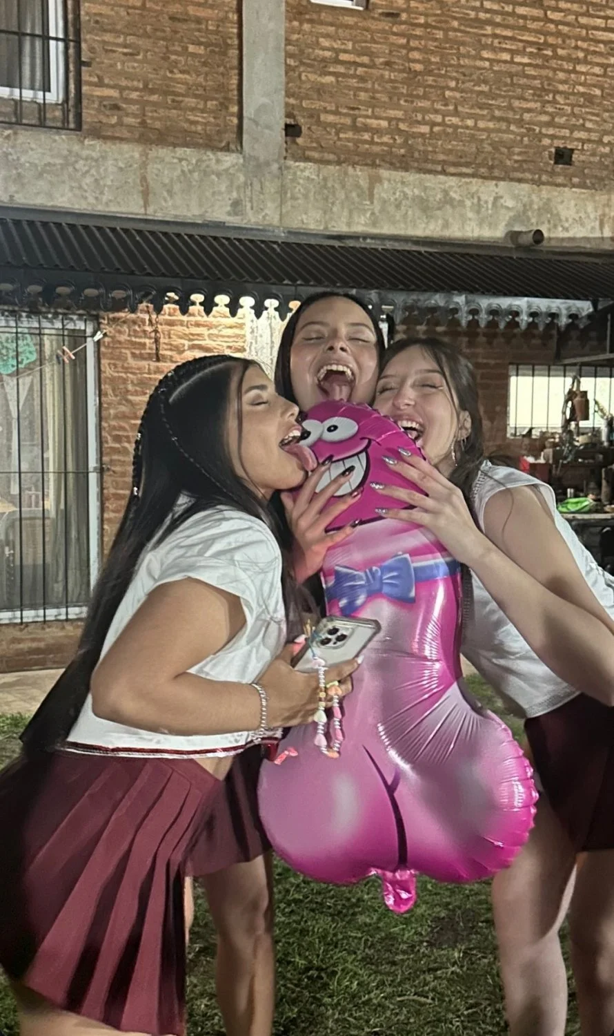 Egresadas image 13