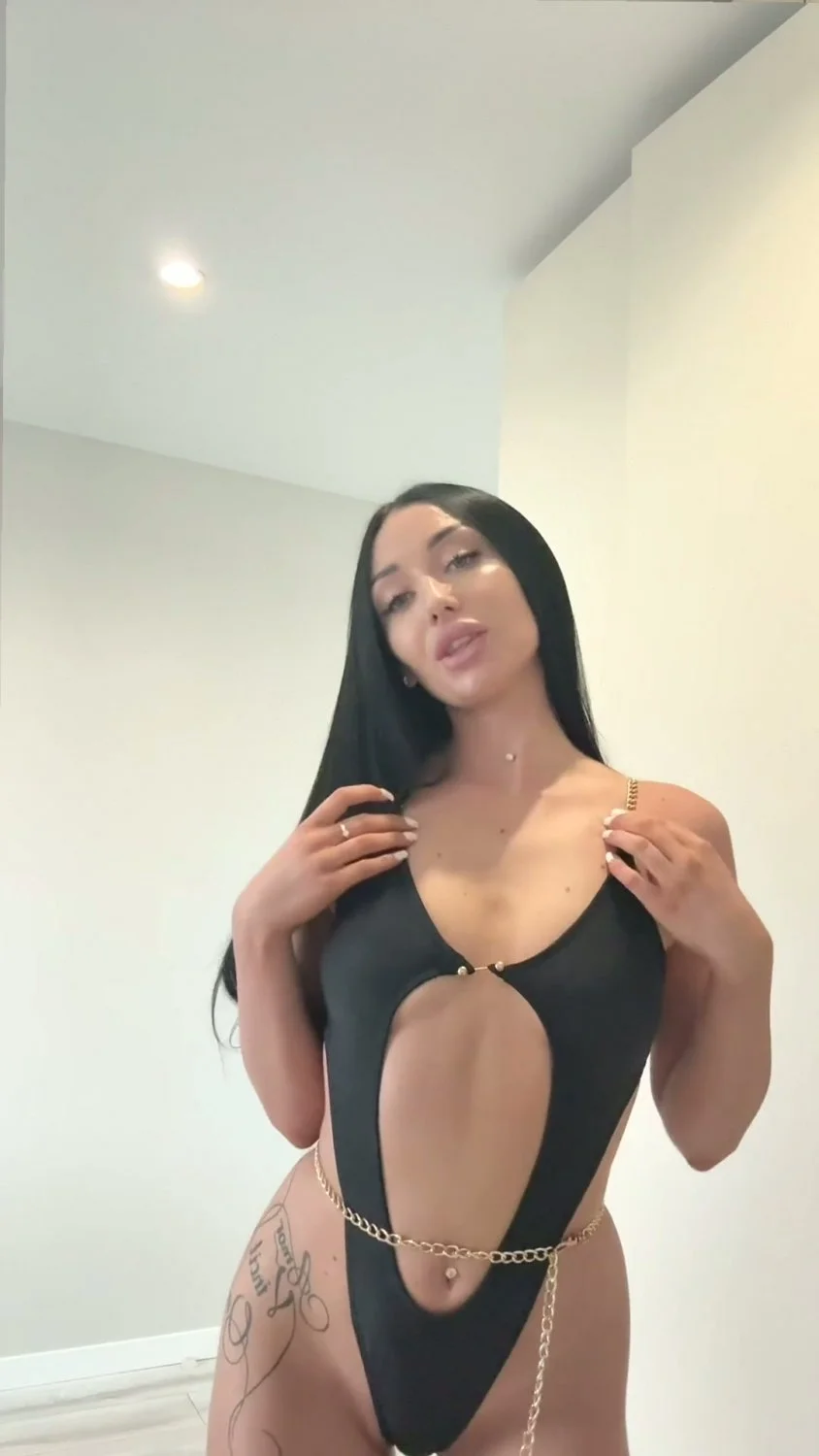 🔞 Sexy natural tits tight pussy licking naked wet pussy 🍑💦 OF now image 3