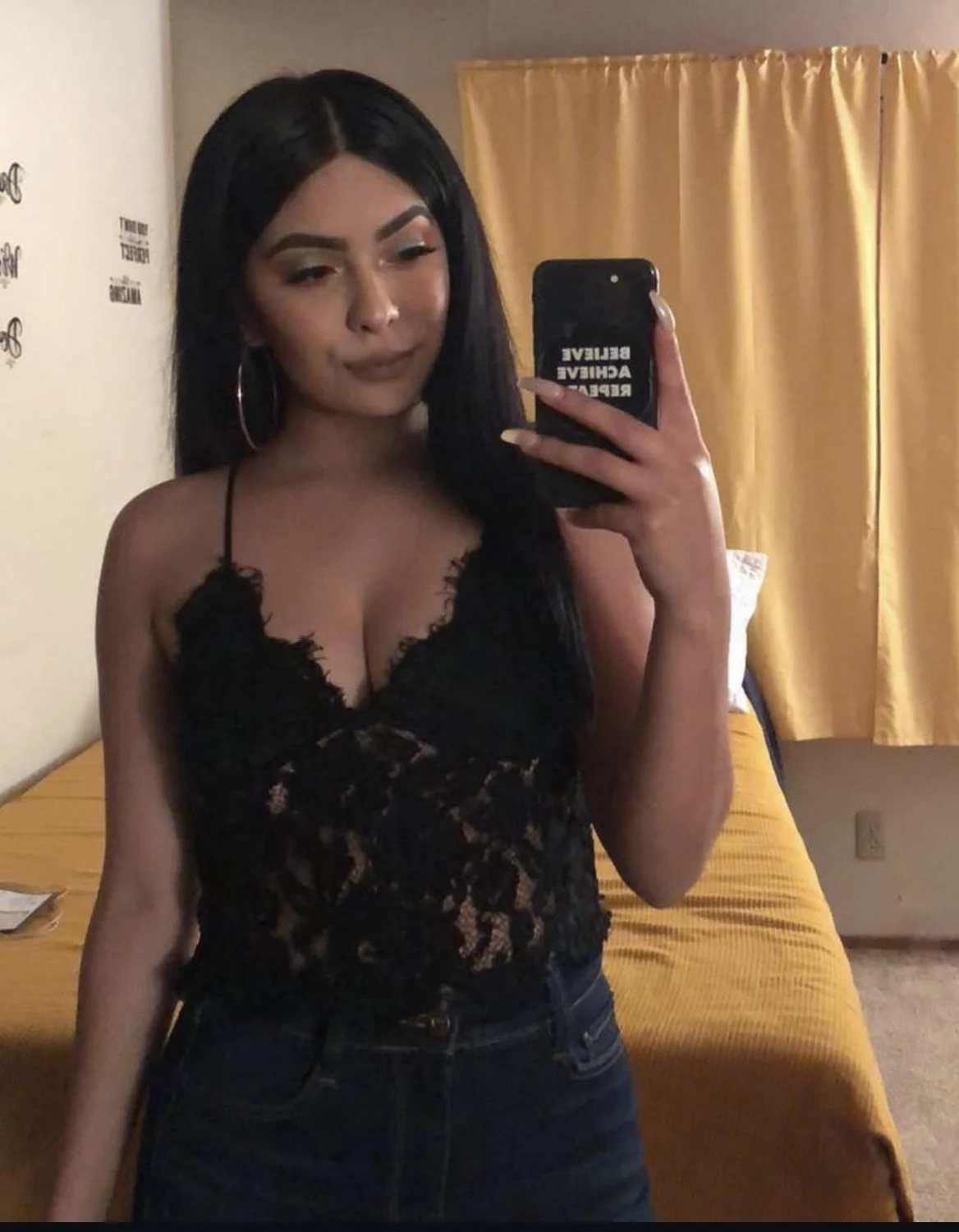 latina slut dm to trade main image