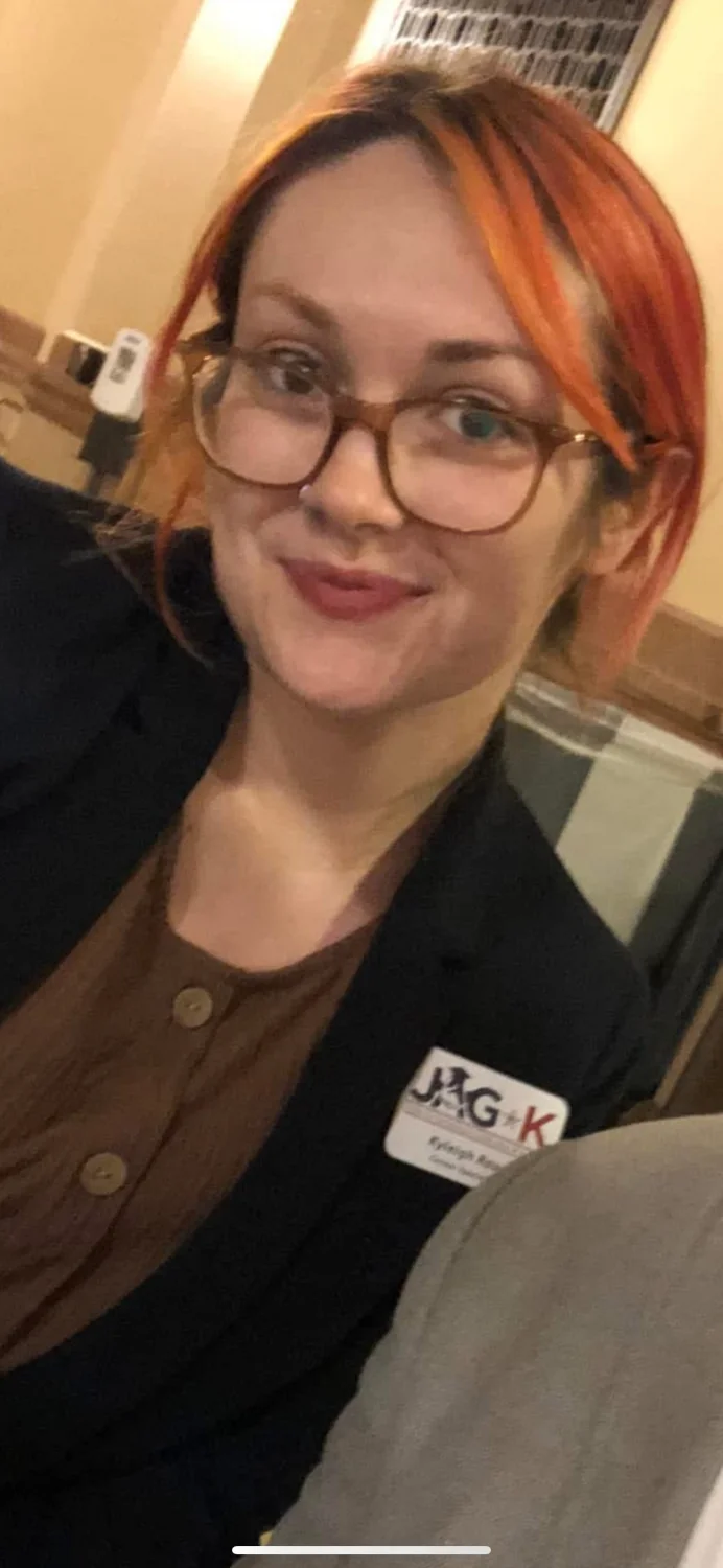 Another dumb married slut making her family proud image 4