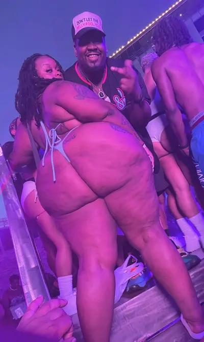 FZlUk0iWYAEFfN2 cover image