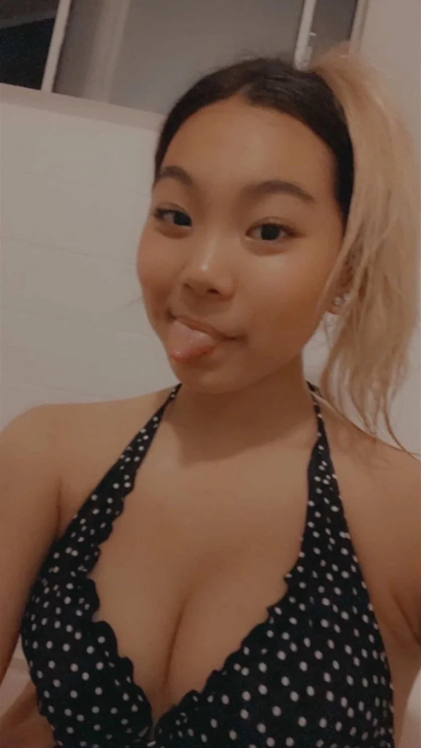 Hot ABG Raychullee leaks image 2