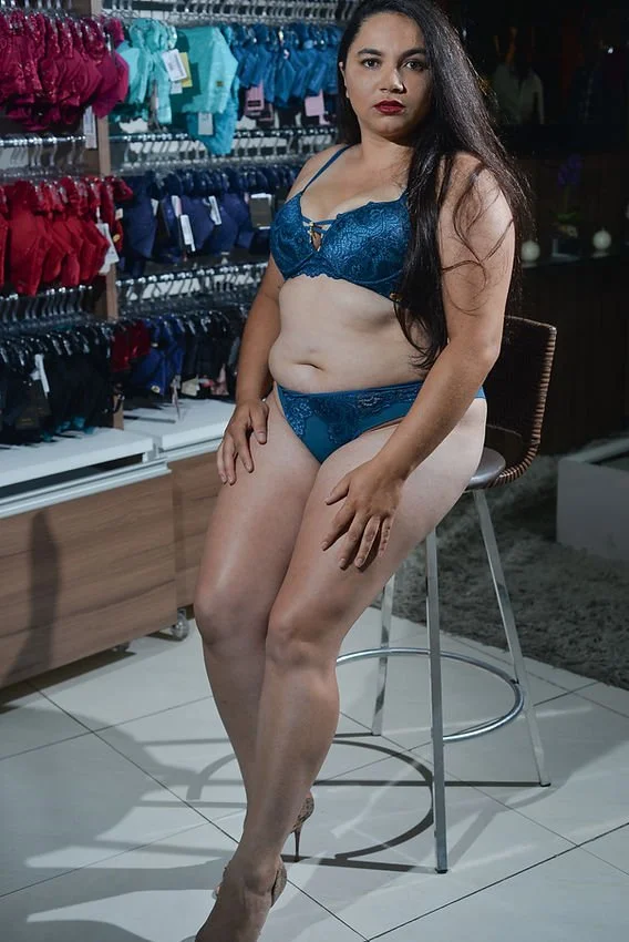 Gordinhas safadas de lingerie image 5