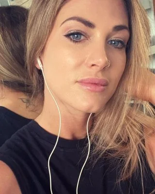 Rate your wife and get comments image 6