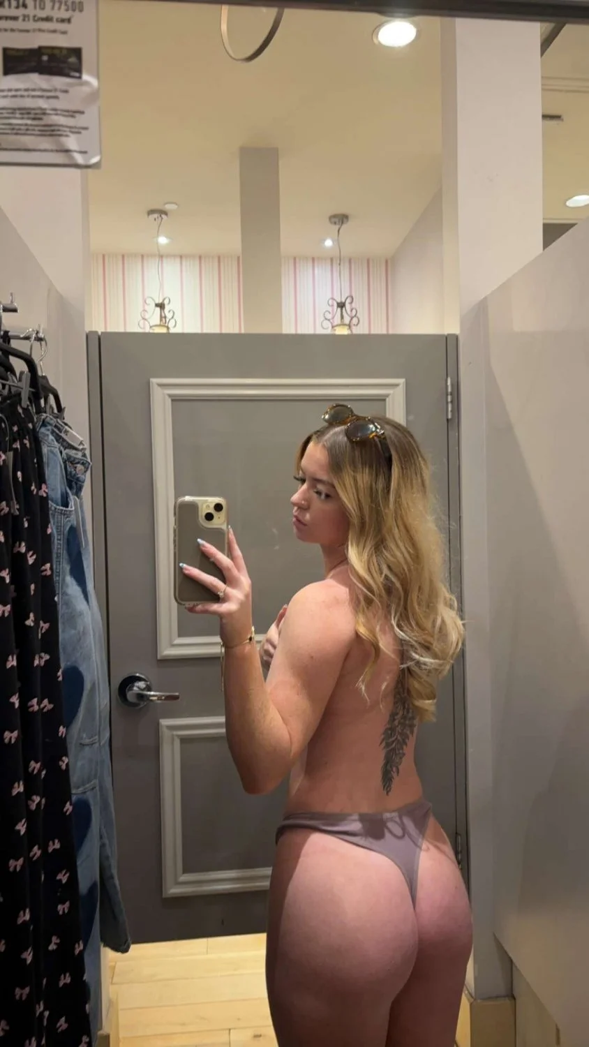 College slut Celina image 6