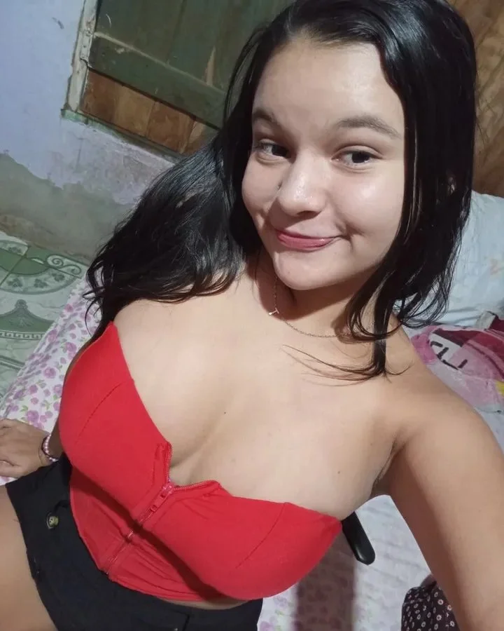 Luz Medina image 10