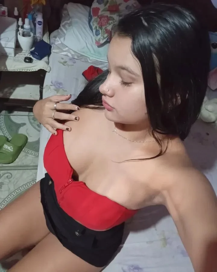 Luz Medina image 16