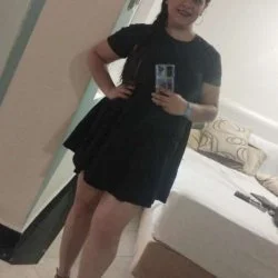 Single mom, very slutty Her luscious lips were so good at giving head, she loved getting cum on her image 18
