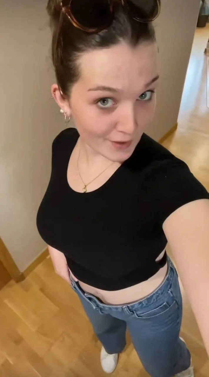 Emma The French Slut for all to see. image 2