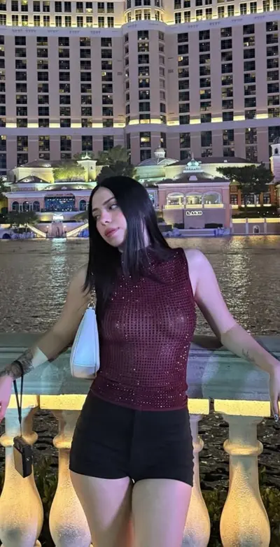Insta - Yamirootz - puta mexicana desnuda con (IA) 🔥🔥🔥🔥 cover image
