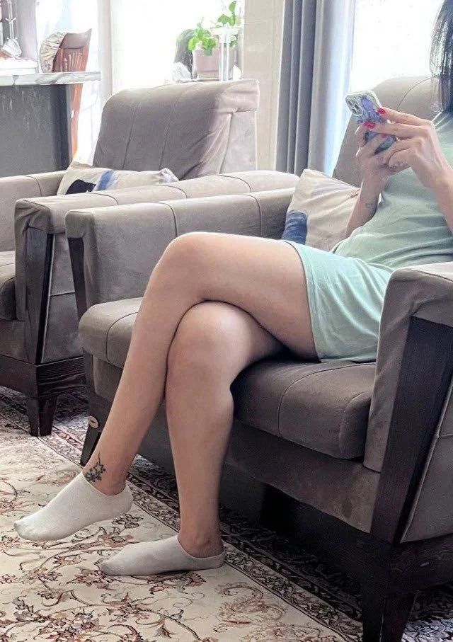 Aunt feet spy image 3