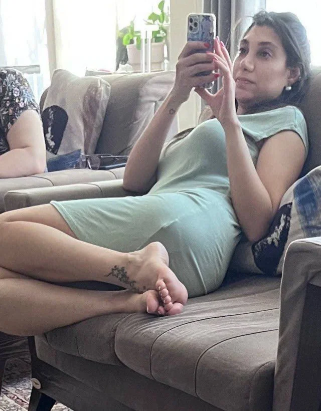Aunt feet spy image 4