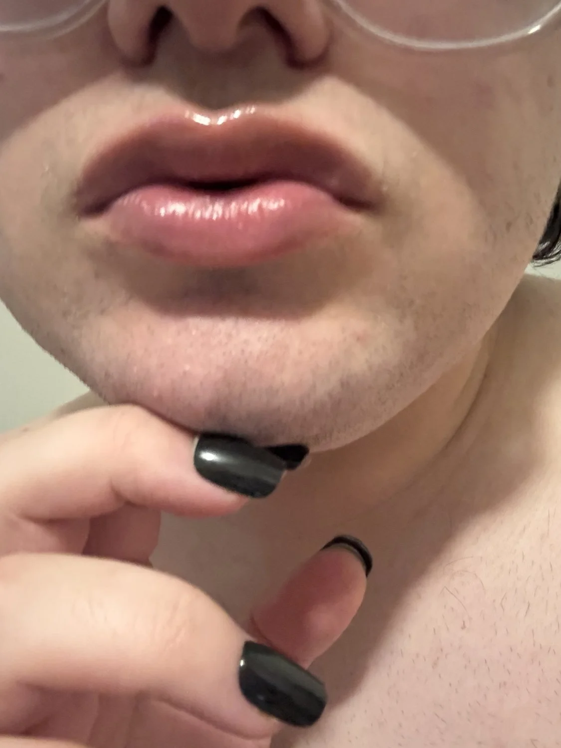 Struggling to take big cock main image
