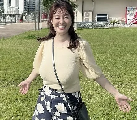 Tomoka Takenaka 3 image 3