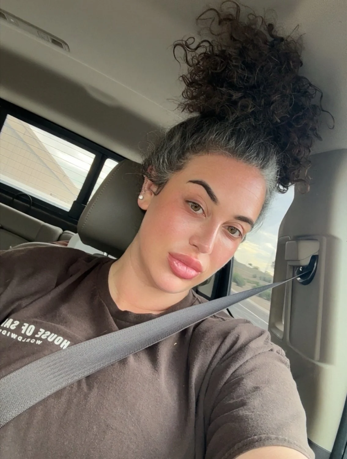 6'2 Tall Thick Gorgeous Amazon Milf.. <> Country Girl.. <> Loves Pawg.. main image