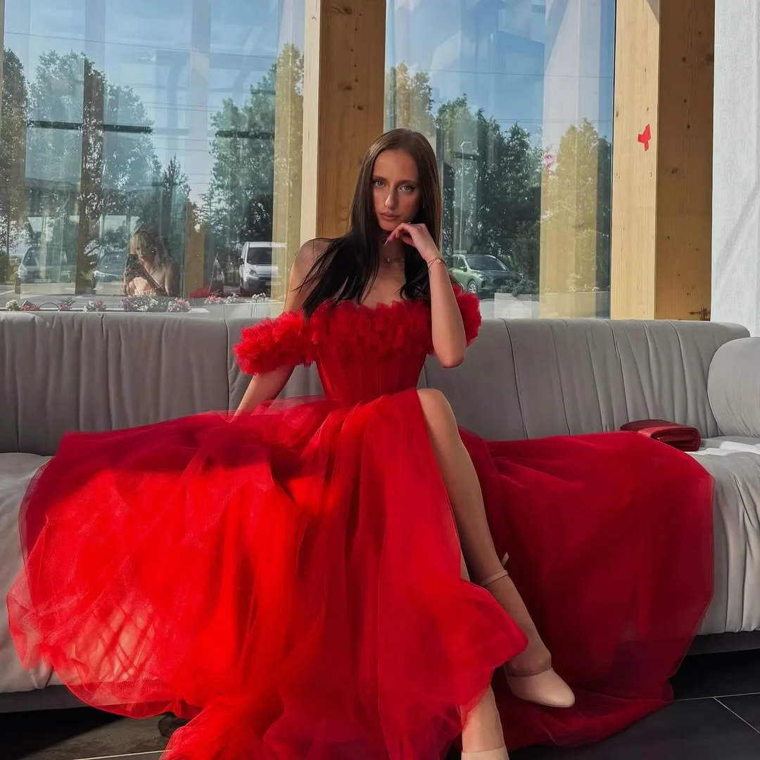 Stunning teen slut Amelia image 4