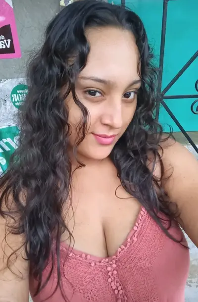 Tetona hermosa🥵😋😋exquisitas cover image