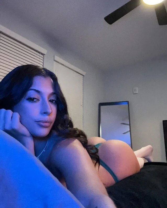Fine Lil Latina Slut Ass Up in a G main image