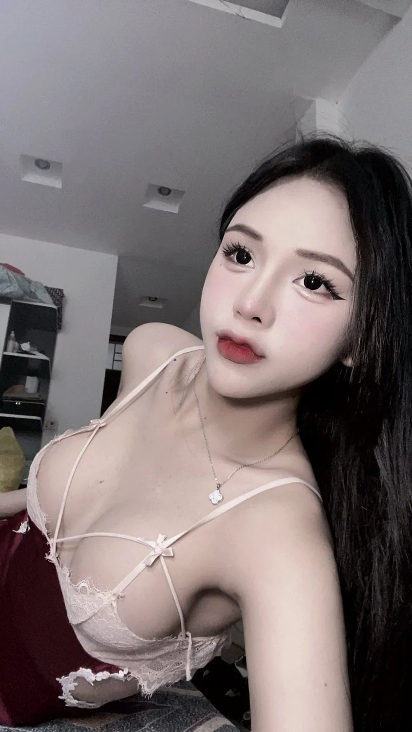 Ladyboy bao linh image 4