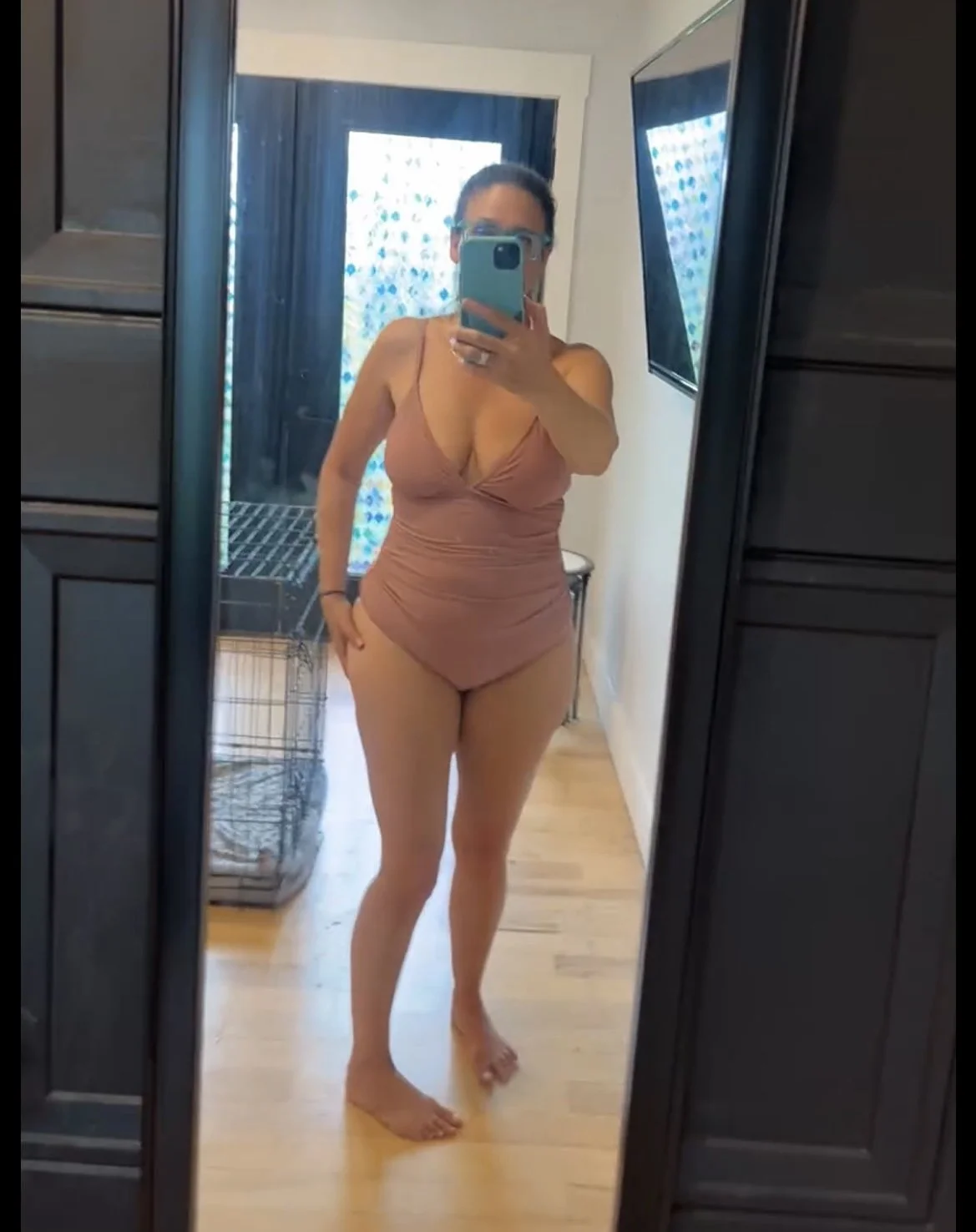 Latina milf would y’all smash? image 12