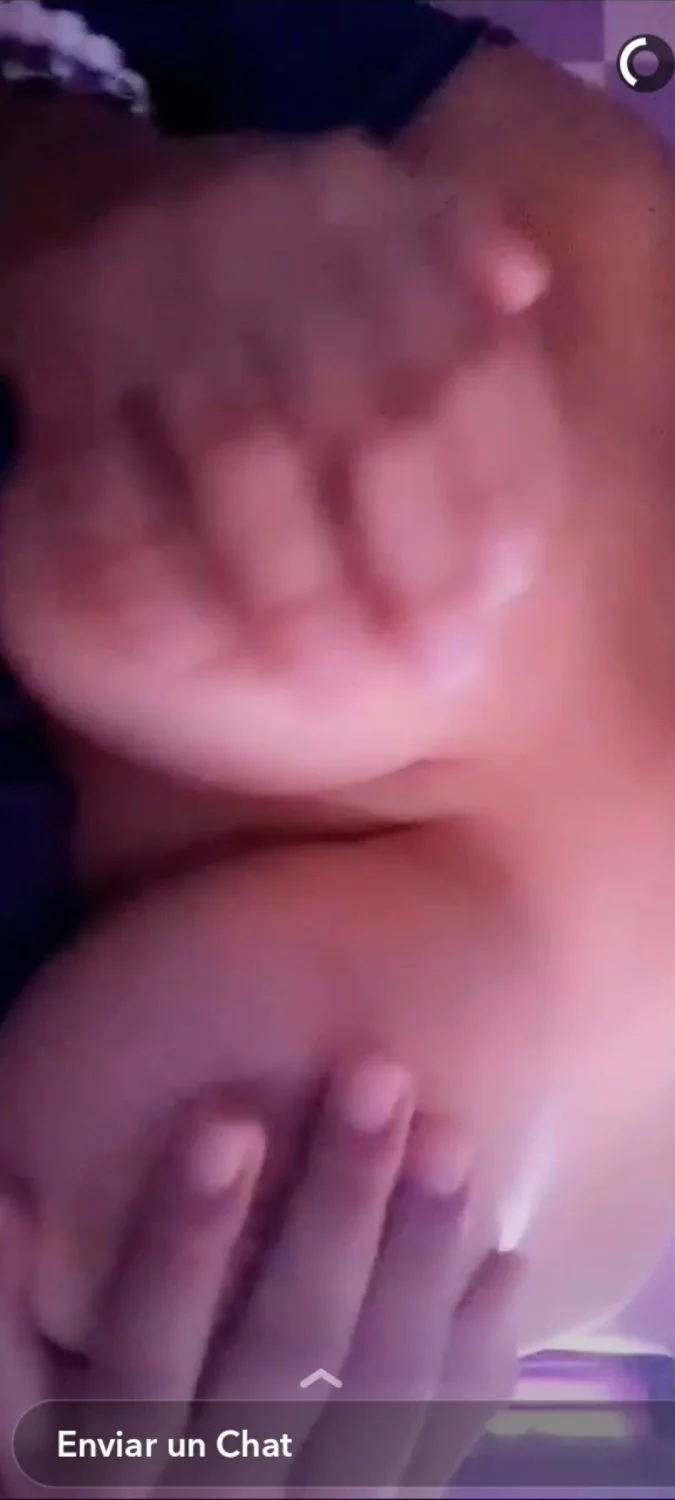Daniela Aguirre chichona tabasqueña nos presume sus hermosas chichotas de nuevo al final el vídeo image 39