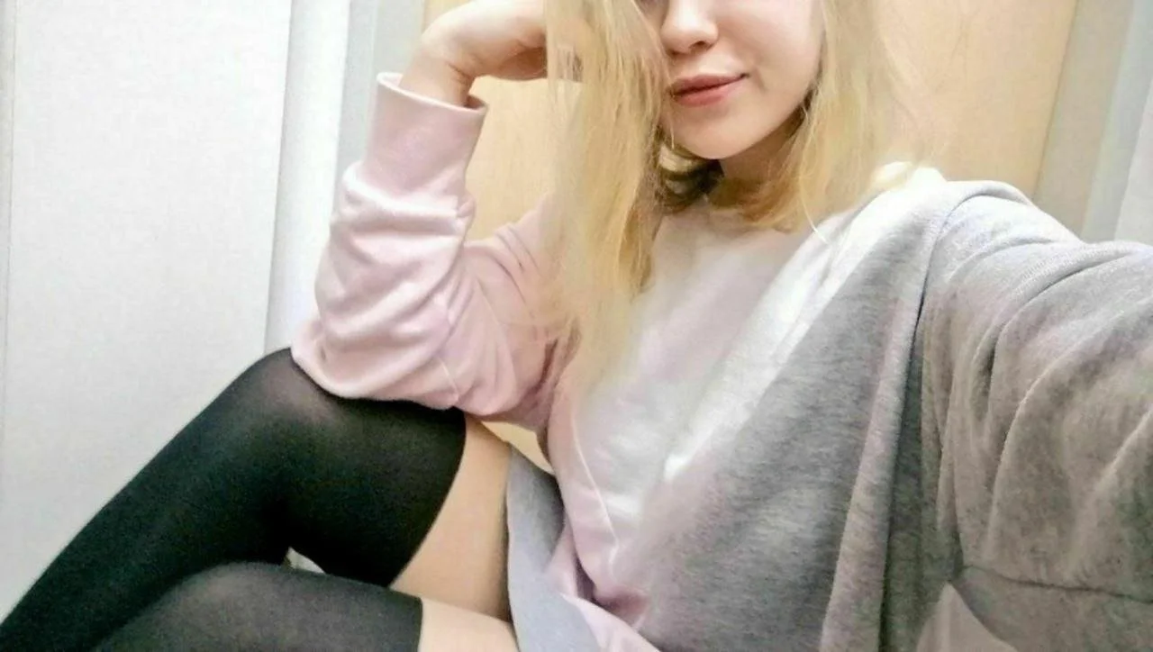 Bella Hollman image 6