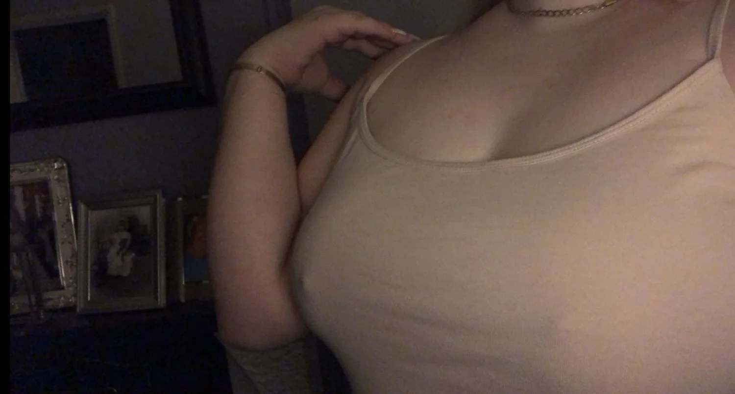 my thick blonde gf (dm me to talk or if u know her name starts with J) image 5