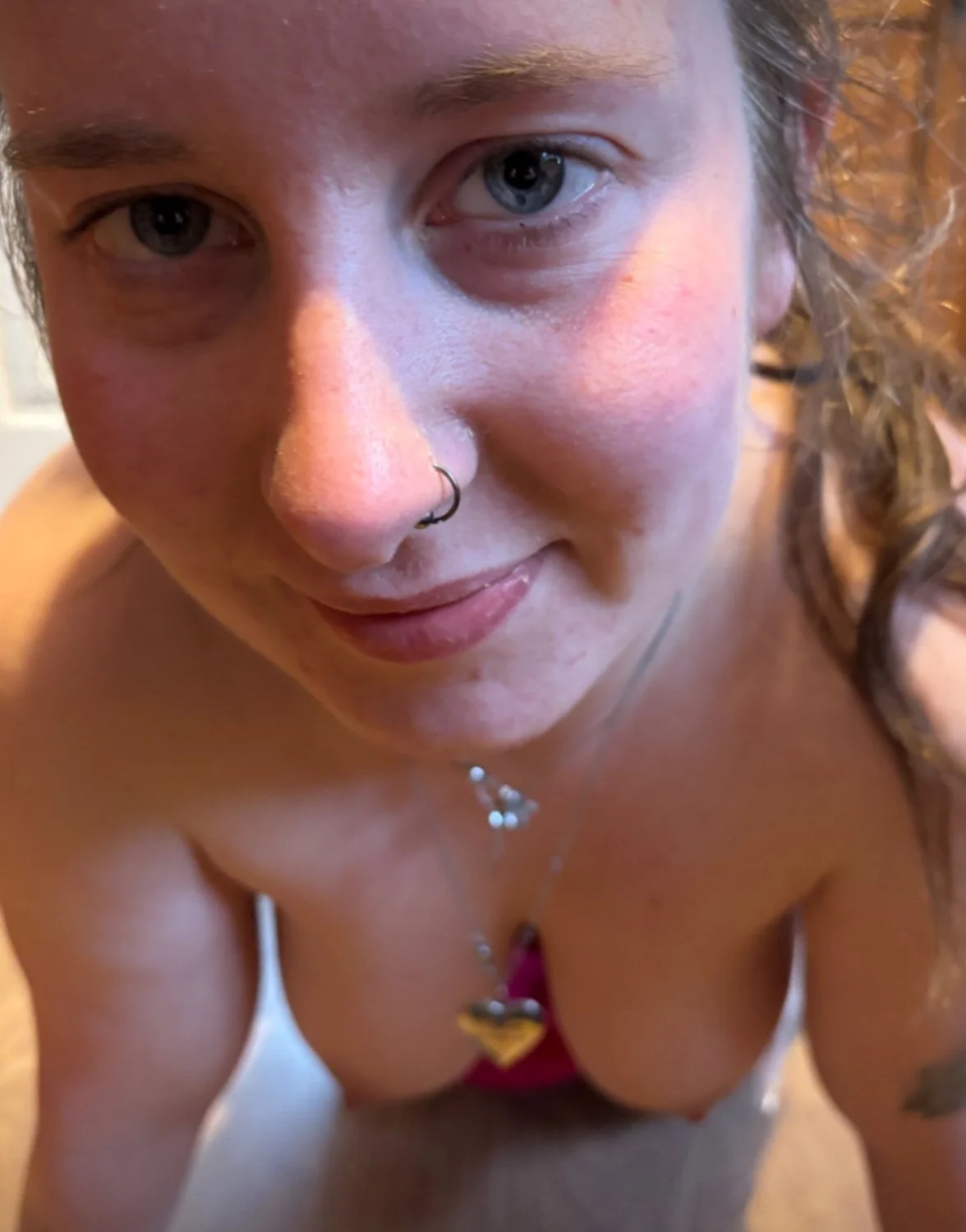 Sweet chick with nice tits - ˥onᴉsǝɔonɹʇ image 18