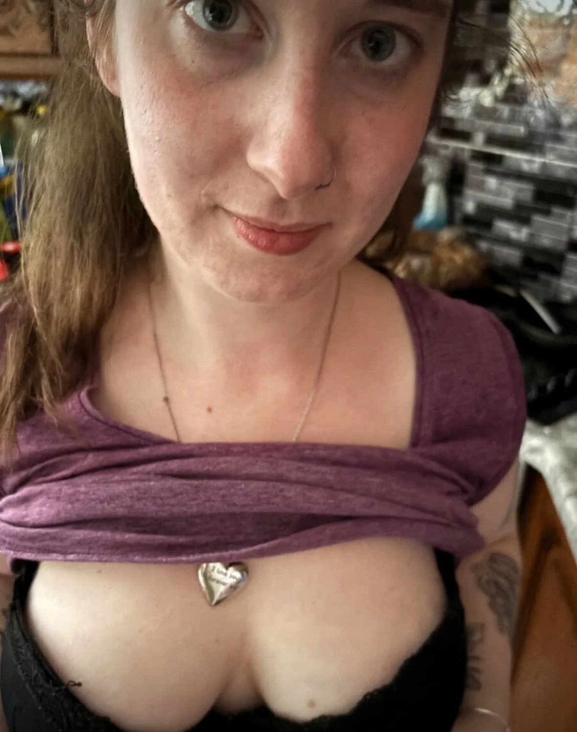 Sweet chick with nice tits - ˥onᴉsǝɔonɹʇ image 5
