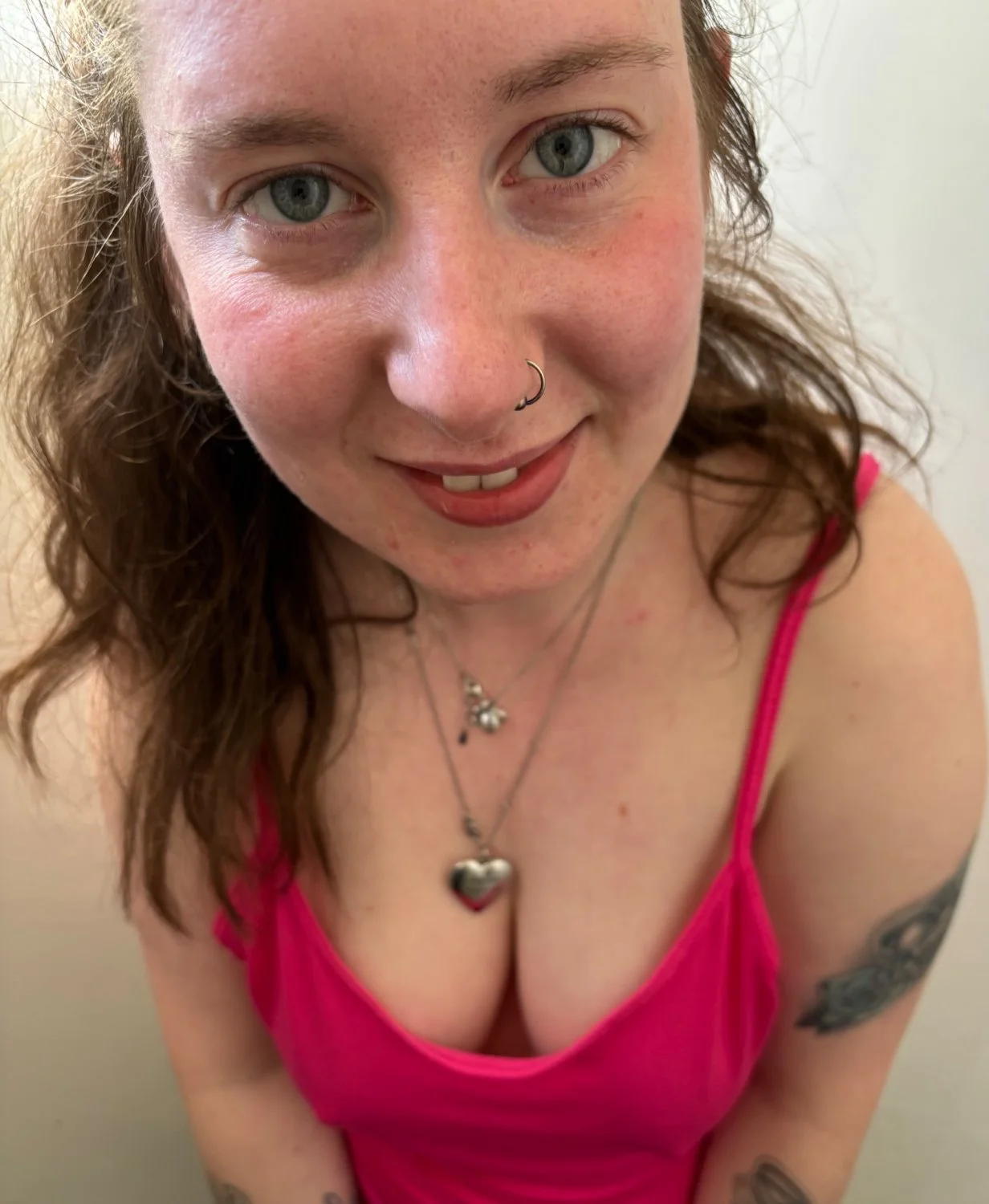 Sweet chick with nice tits - ˥onᴉsǝɔonɹʇ image 9