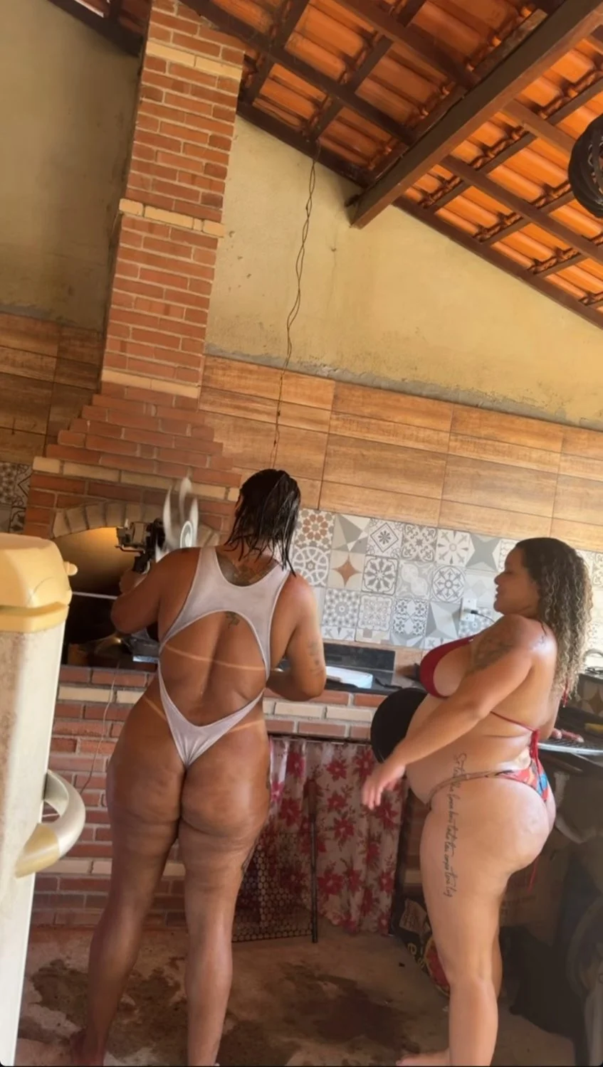 Flagra gostosas 🤤🤤 image 7