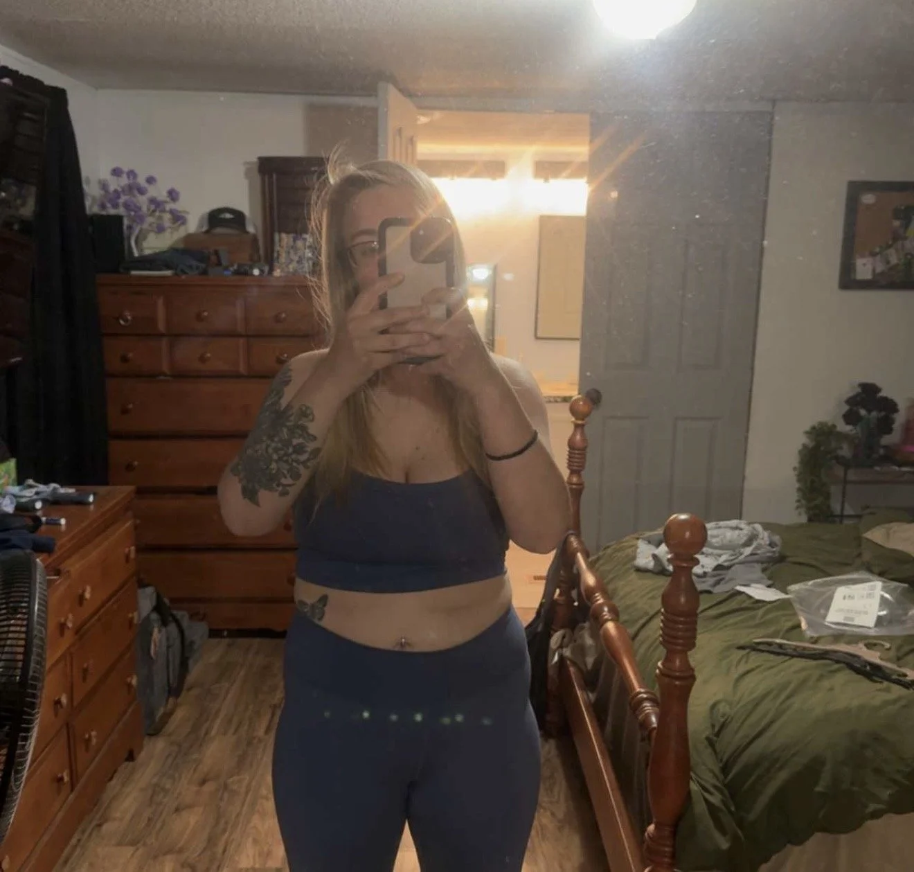 Late night gym work out main image