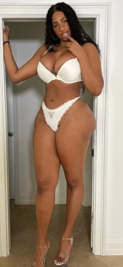 6'7 Tall Thick Gorgeous 🇨🇺 Amazon Mami.. <> Instagram Influencer.. [Pt-2] image 13